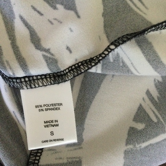 New York & Co Dress Black and White Print Short Sleeve Size Small - Picture 4 of 5